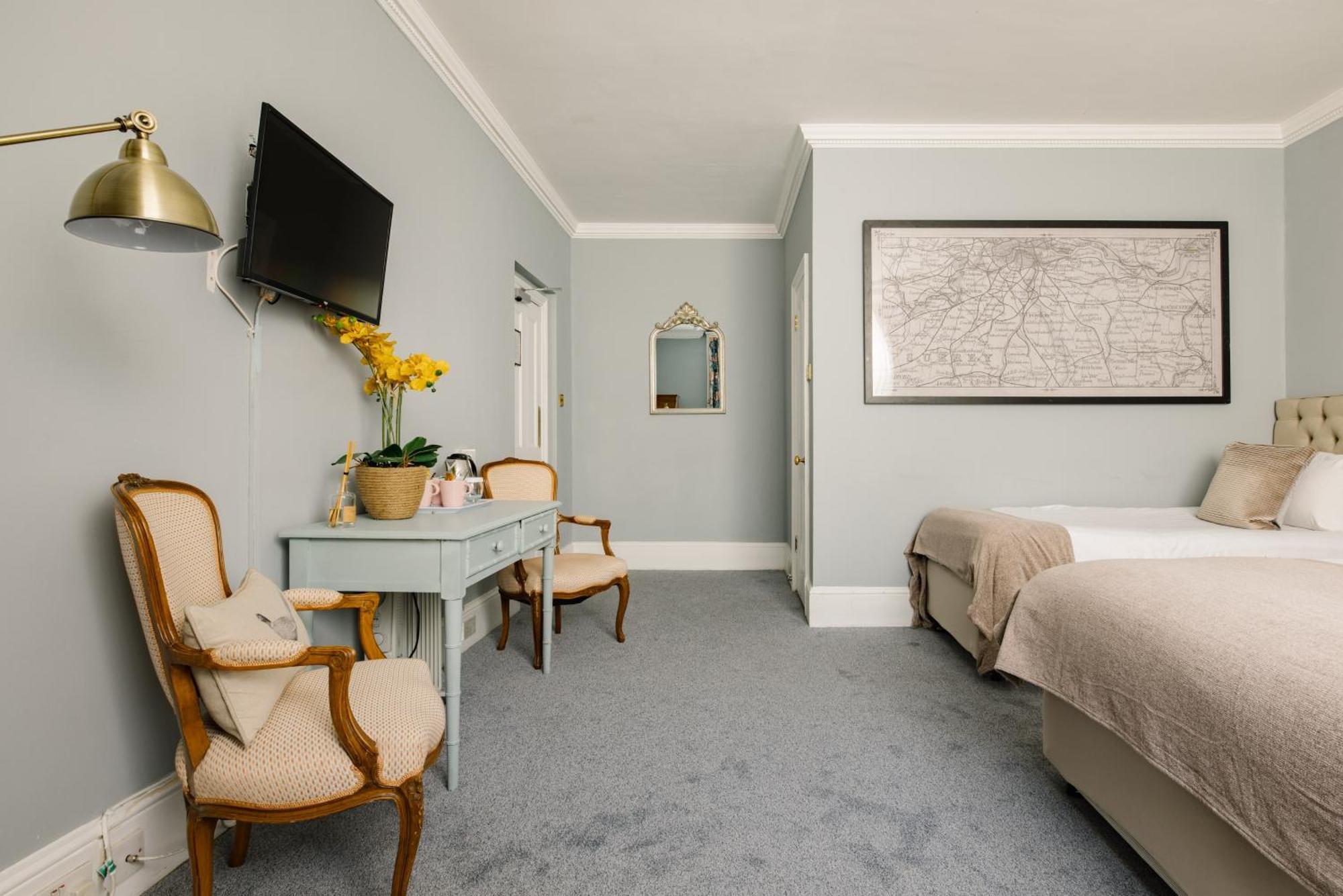 The Abbey Notting Hill Hotel London Room photo